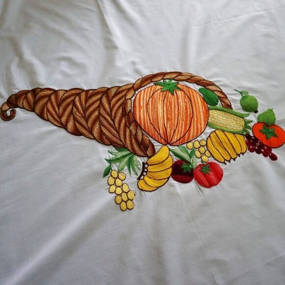 Thanksgiving Tablecloth Embroidered Cornucopia Fall Harvest 90x66 In Scaloped - Picture 7 of 7